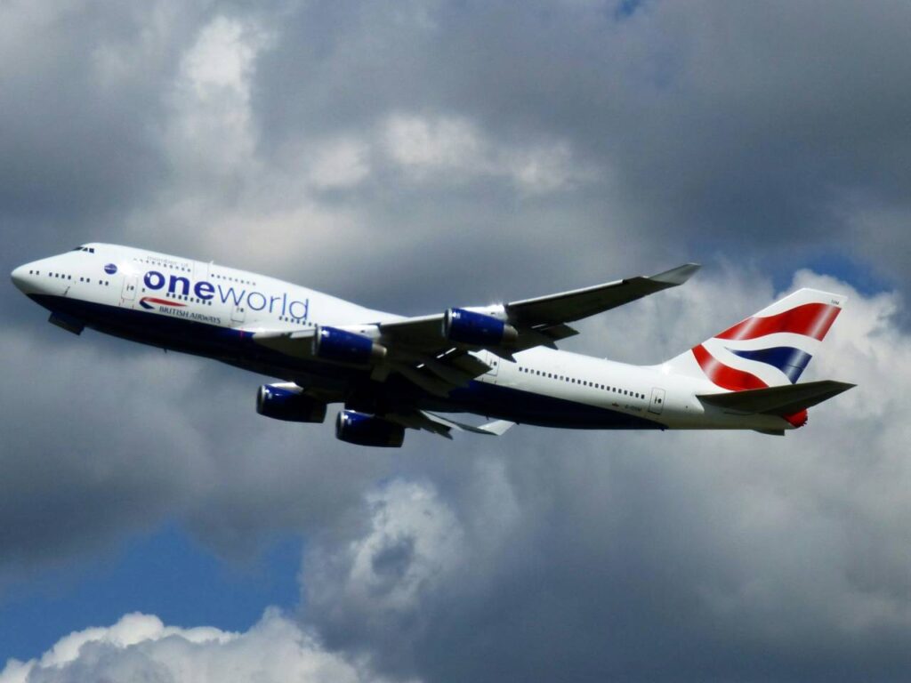 British Airways plane with Oneworld logo